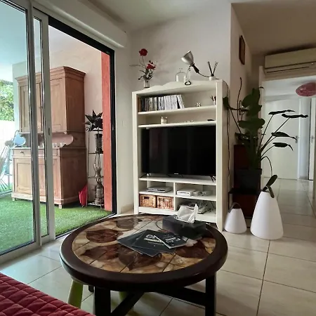 Proche Des Plages Avec Jardin, Garage Et Climatisation